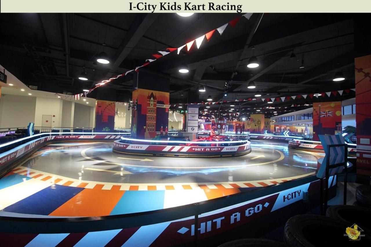Sinar Rasa Homestay At I-Soho, I-City Shah Alam Esterno foto I-City Kids Kart Racing